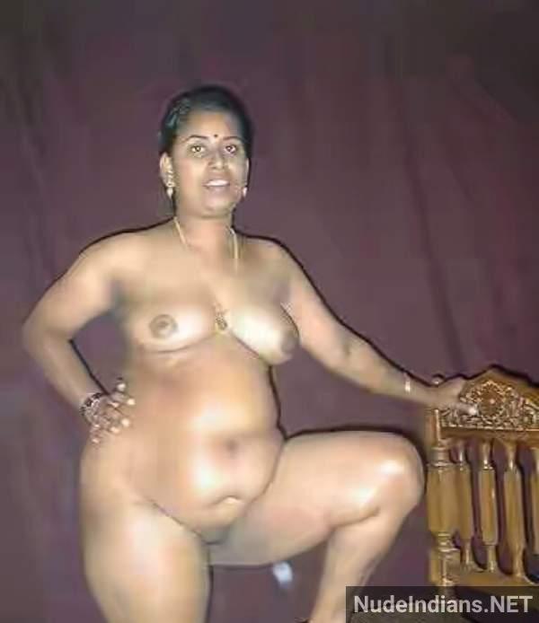 mature indian naked aunty pics 20 - Desi nude mature moms and MILF wives porn gallery mature indian naked aunty pics - 20